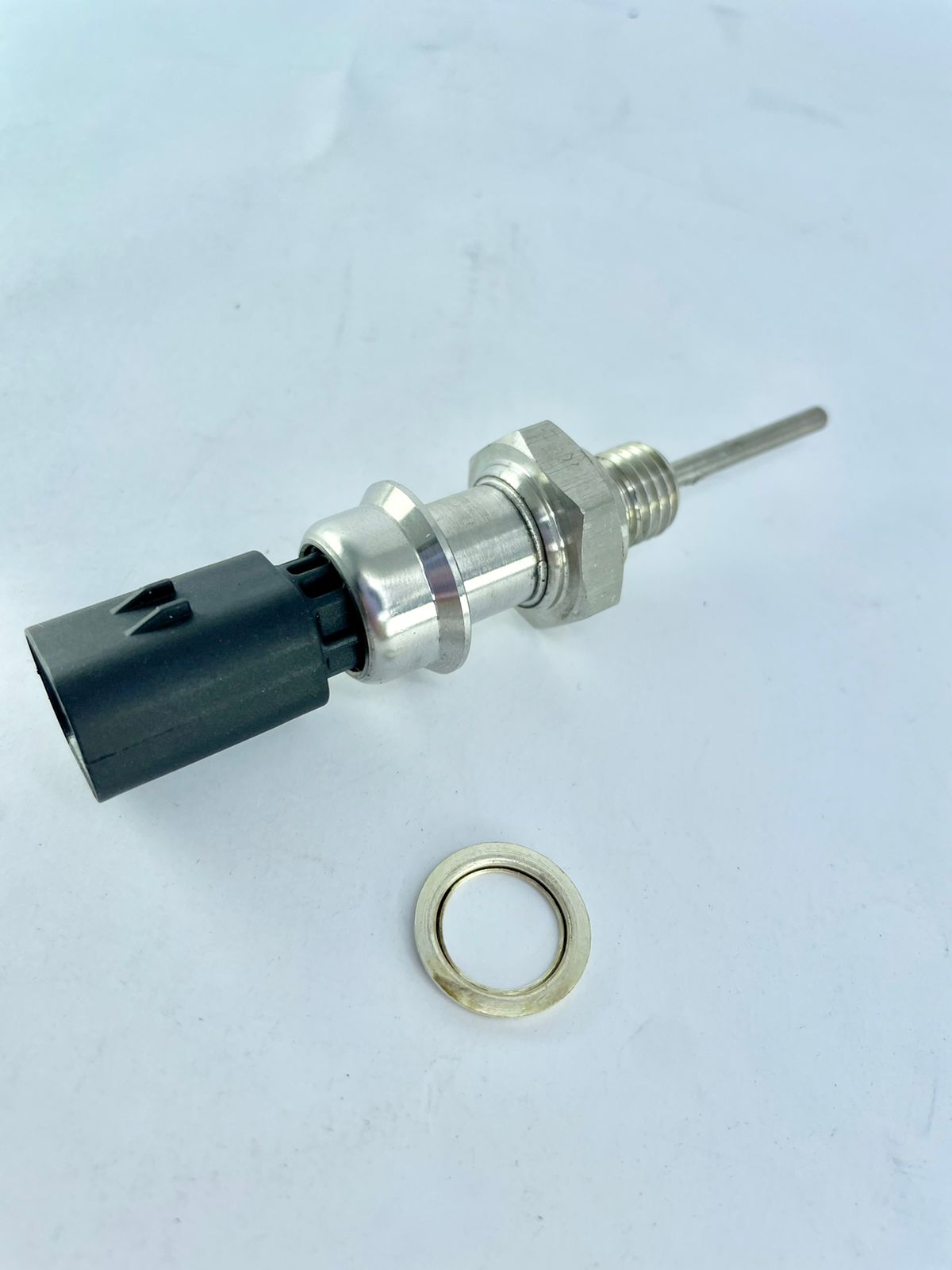 Z4587 - SENSOR TEMPERATURA JOHN DEERE: RE537636/DZ122879